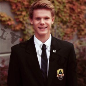 Meet your Posher, Cole